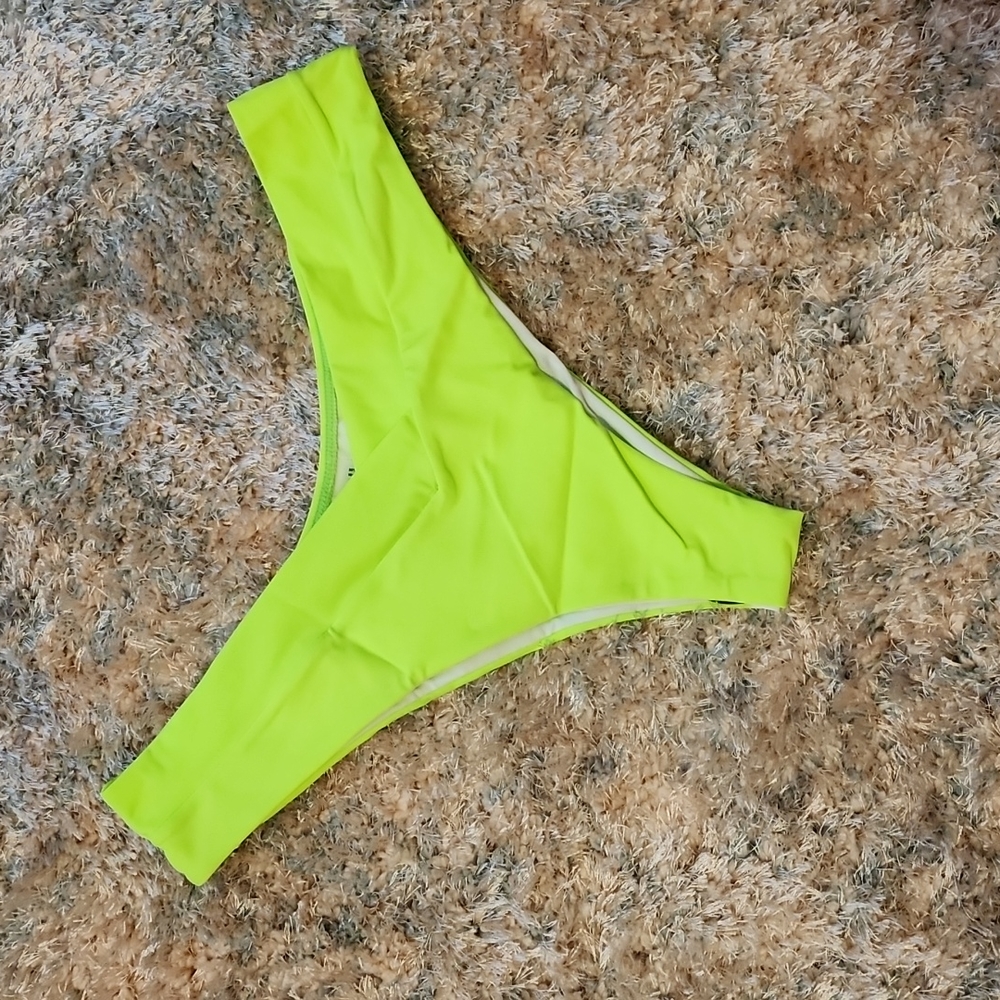 🟢 lime green bikini bottoms 🟢